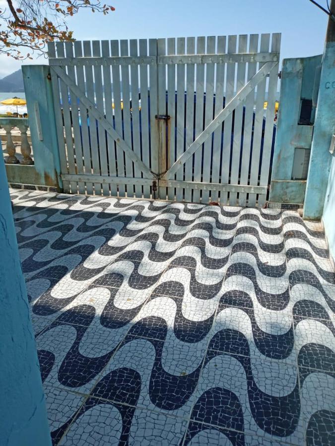Kitinet Da Casa Azul Praia Das Toninhas 乌巴图巴 外观 照片